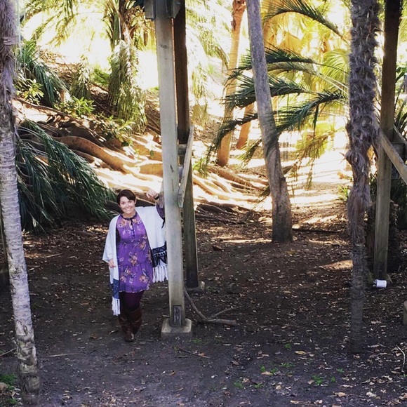 Meet your Posher, Amber - Picture 2 of 8